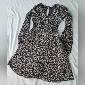 Black and White Floral Wrap Dress with pockets